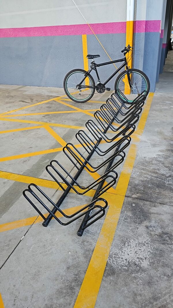 Bicicletário Reforçado em Aço para 5 posições de Bicicletas - Image 9